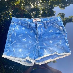 Chelsea l.e.i shorts